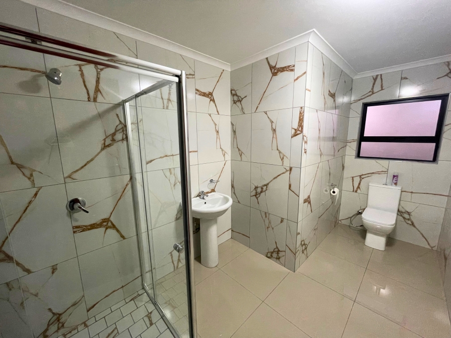 To Let 2 Bedroom Property for Rent in Peerless Park North Western Cape